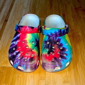 Rainbow Tie Die Crocs